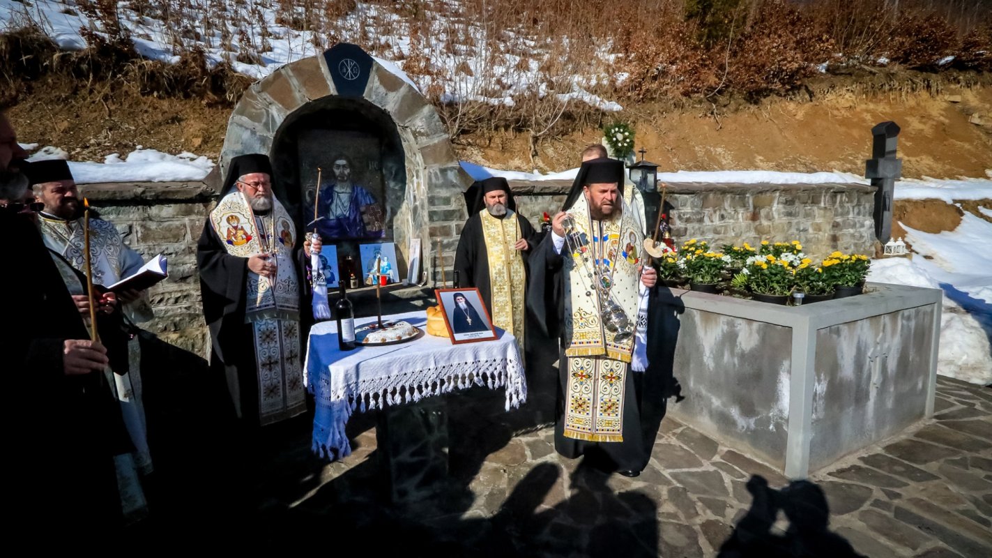 Pomenirea arhimandritului Serafim Man la Rohia 203495