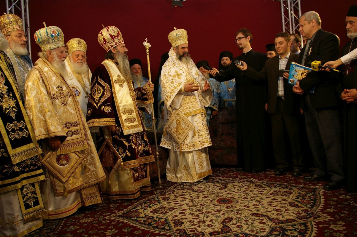 Când s-a născut Ziarul Lumina? 203720