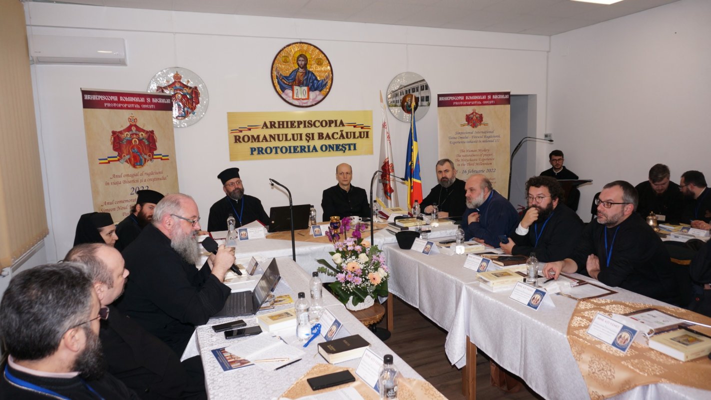 Simpozionul „Taina Omului - firescul Rugăciunii. Experiența isihastă în mileniul III” la Onești 203812