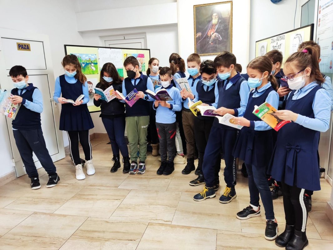 Ziua națională a lecturii la Liceul Ortodox „Episcop Roman Ciorogariu” 203829