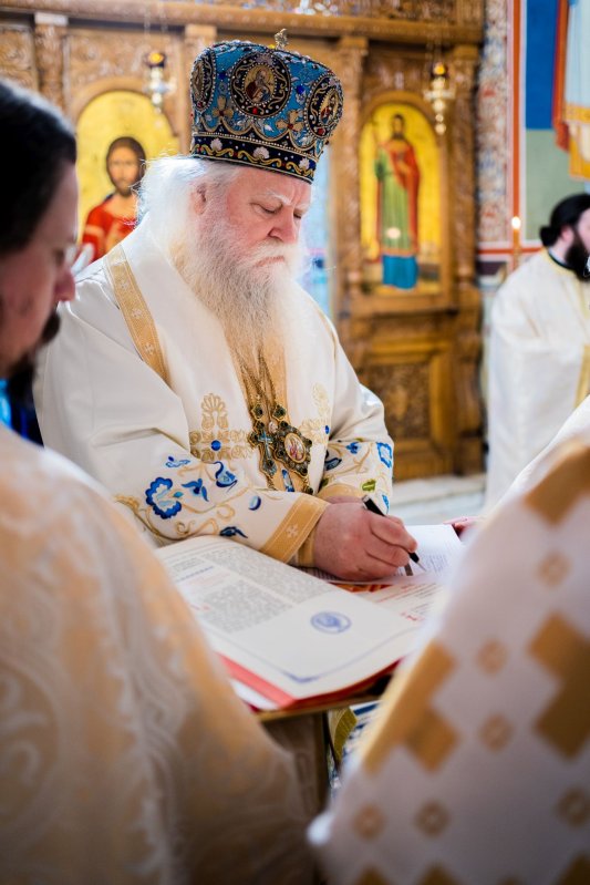 Hirotonii la Mănăstirea „Sfântul Ioan cel Nou” din Suceava 203973