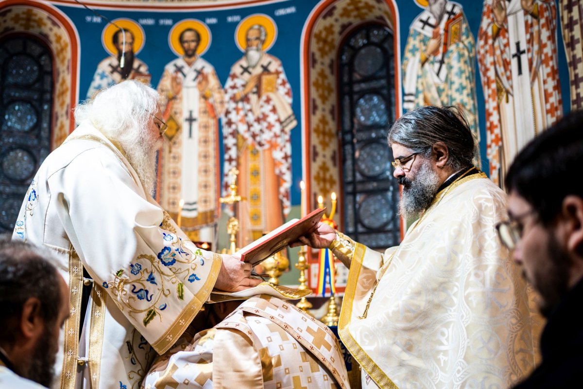 Hirotonii la Mănăstirea „Sfântul Ioan cel Nou” din Suceava 203975