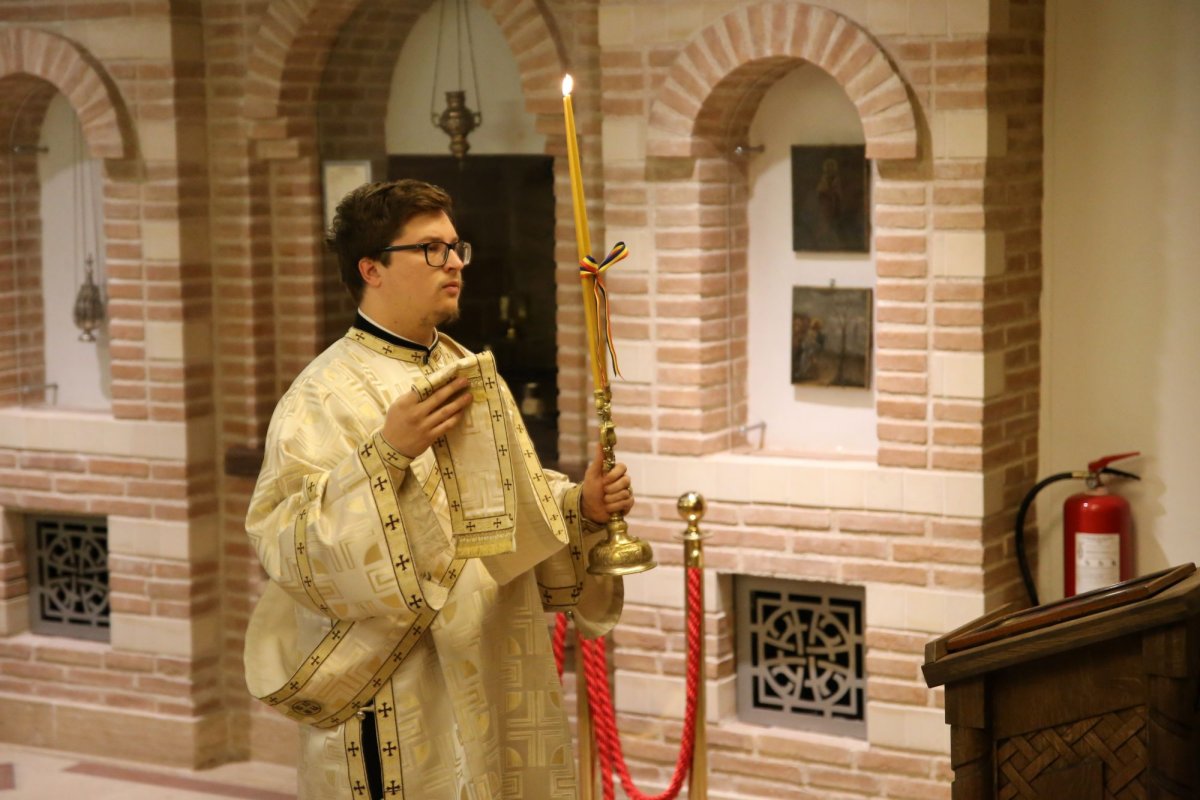 Slujire arhierească în Paraclisul „Ecclesia” din Iași 203947