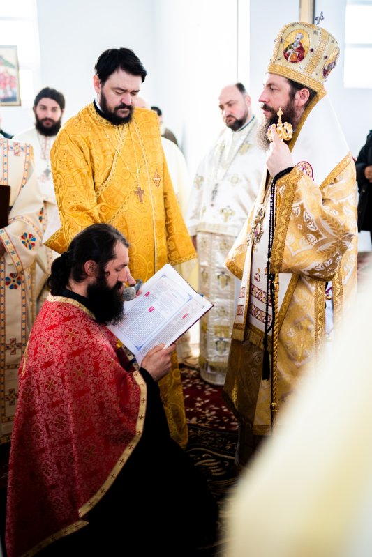 Binecuvântare la Mănăstirea „Acoperământul Maicii Domnului”-Siminicea 204100