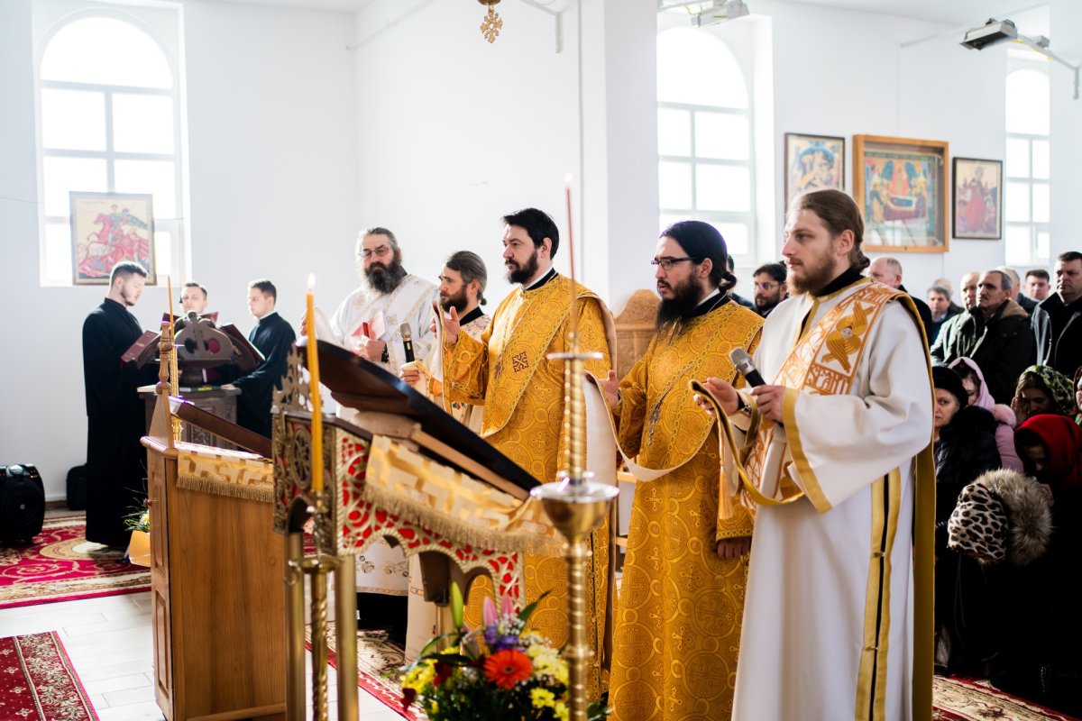 Binecuvântare la Mănăstirea „Acoperământul Maicii Domnului”-Siminicea 204109