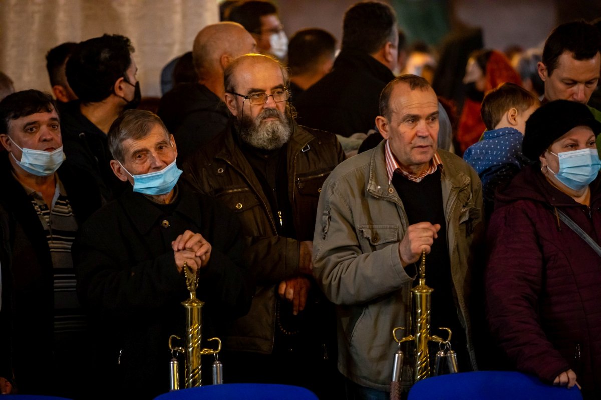 Slujbă de pomenire pentru romii trecuți la Domnul în robie, lagăre și deportări 204041