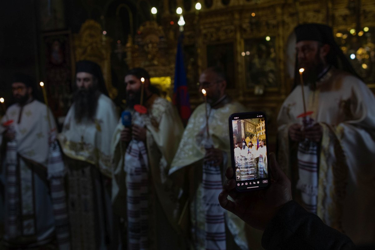 Slujbă de pomenire pentru romii trecuți la Domnul în robie, lagăre și deportări 204070