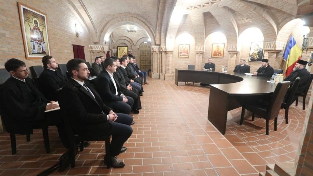 Întâlnire cu studenţi masteranzi la Catedrala din Baia Mare 204323