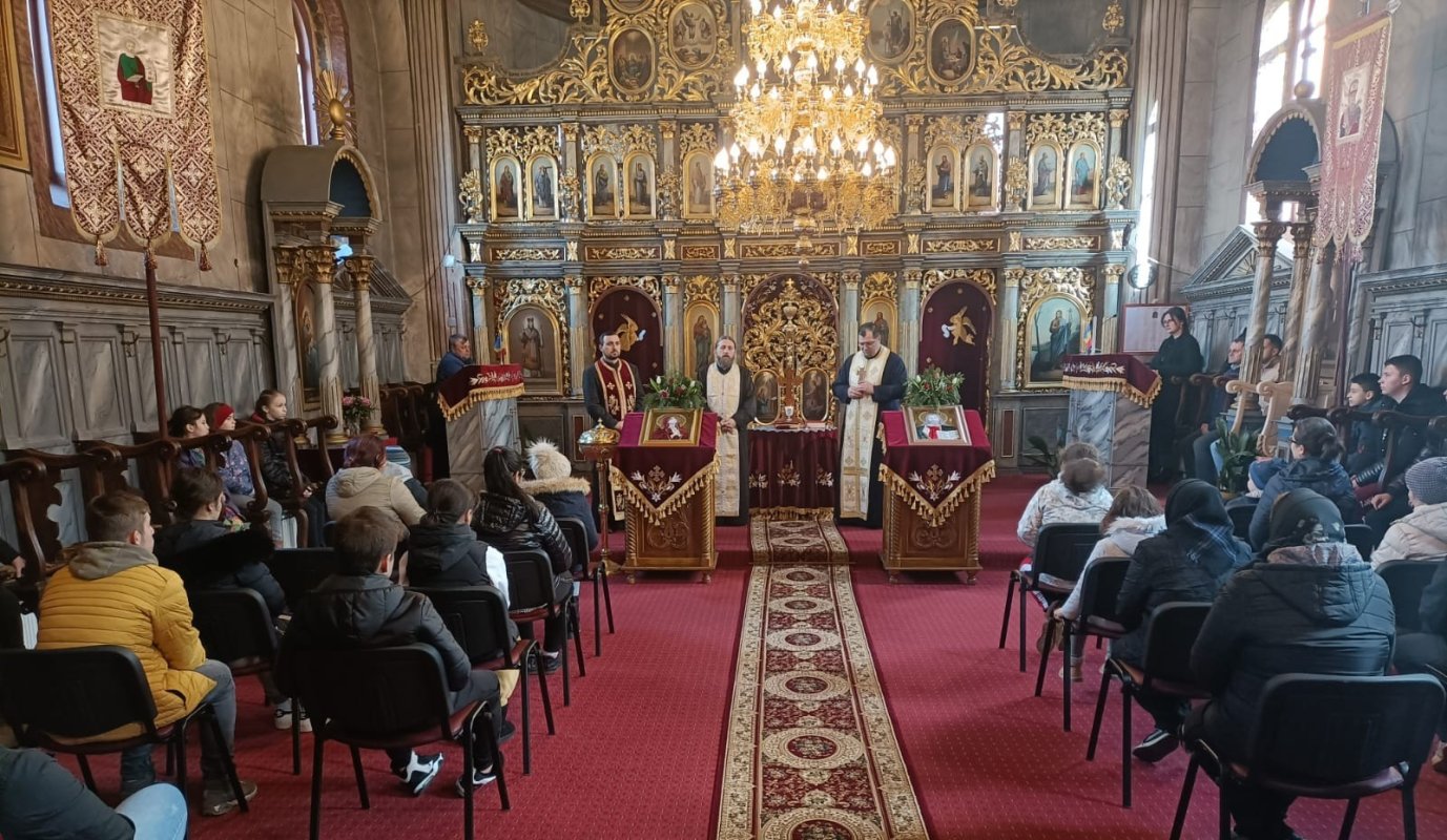 Activități socio‑educaționale pentru tineri din Caraș‑Severin  204395