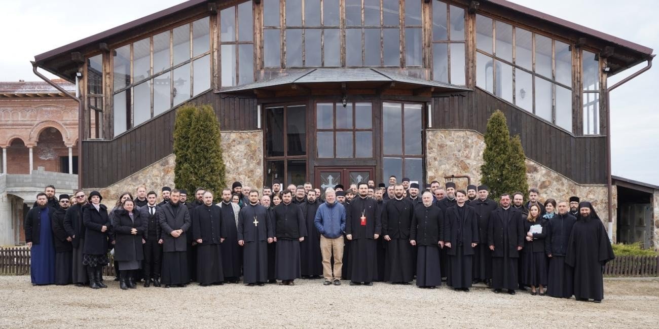 Ședință de lucru privind activitățile culturale, catehetice și de tineret din Arhiepiscopia Alba Iuliei 204386