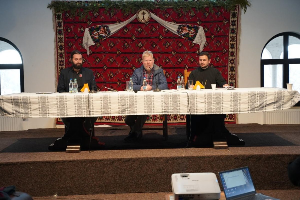 Ședință de lucru privind activitățile culturale, catehetice și de tineret din Arhiepiscopia Alba Iuliei 204388