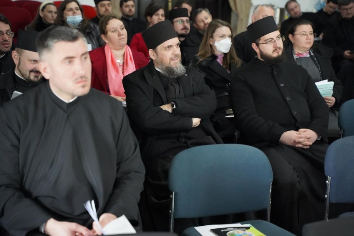 Ședință de lucru privind activitățile culturale, catehetice și de tineret din Arhiepiscopia Alba Iuliei 204389