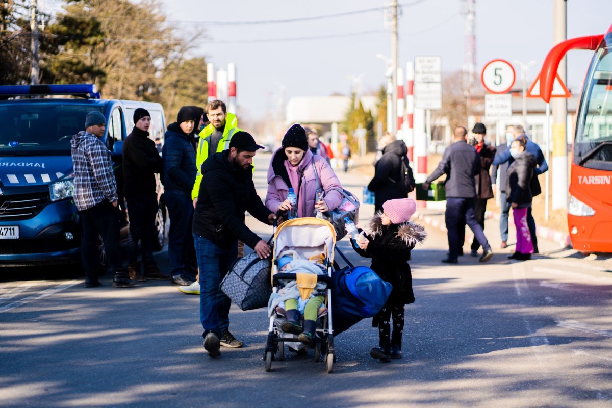 Alimente, asistență spirituală, locuri de cazare pentru ucraineni în Arhiepiscopia Sucevei și Rădăuților  204571
