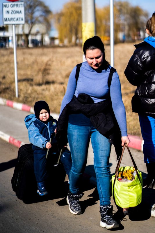 Alimente, asistență spirituală, locuri de cazare pentru ucraineni în Arhiepiscopia Sucevei și Rădăuților  204574