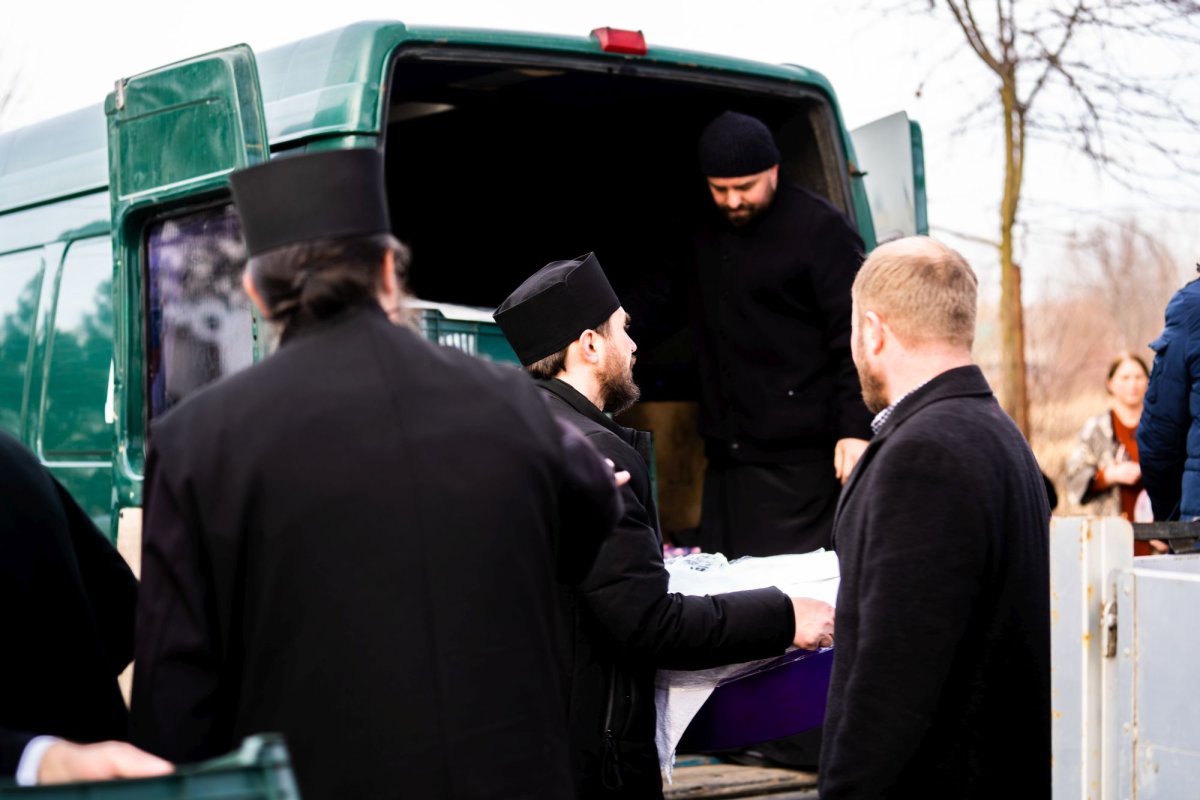 Alimente, asistență spirituală, locuri de cazare pentru ucraineni în Arhiepiscopia Sucevei și Rădăuților  204603