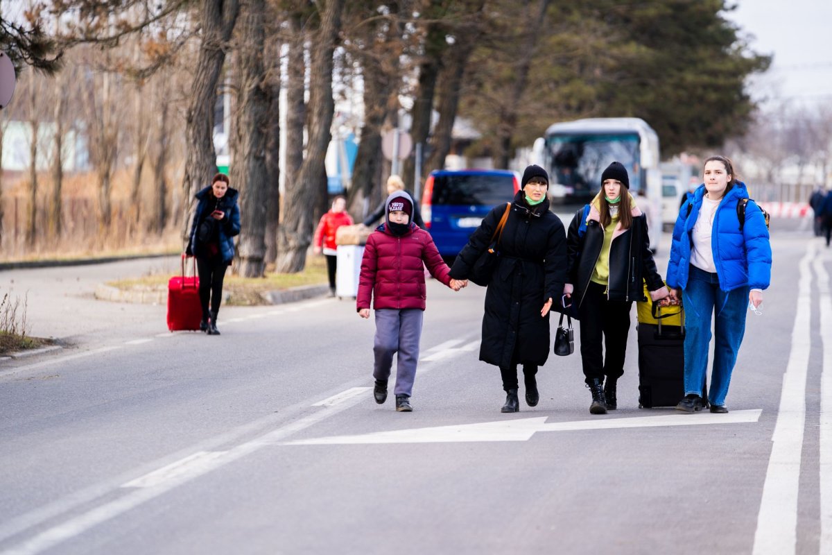 Alimente, asistență spirituală, locuri de cazare pentru ucraineni în Arhiepiscopia Sucevei și Rădăuților  204606