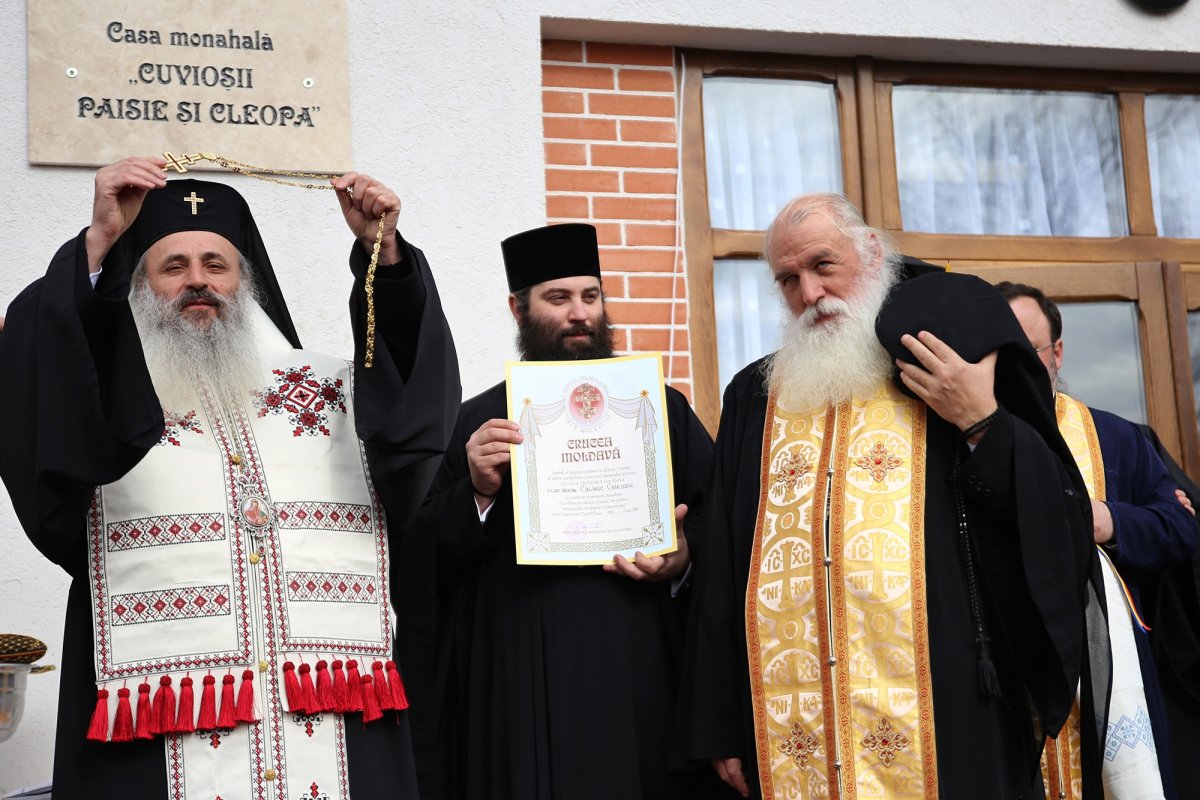 Apel la rugăciune și milostenie făcut de Mitropolitul Moldovei și Bucovinei 204721