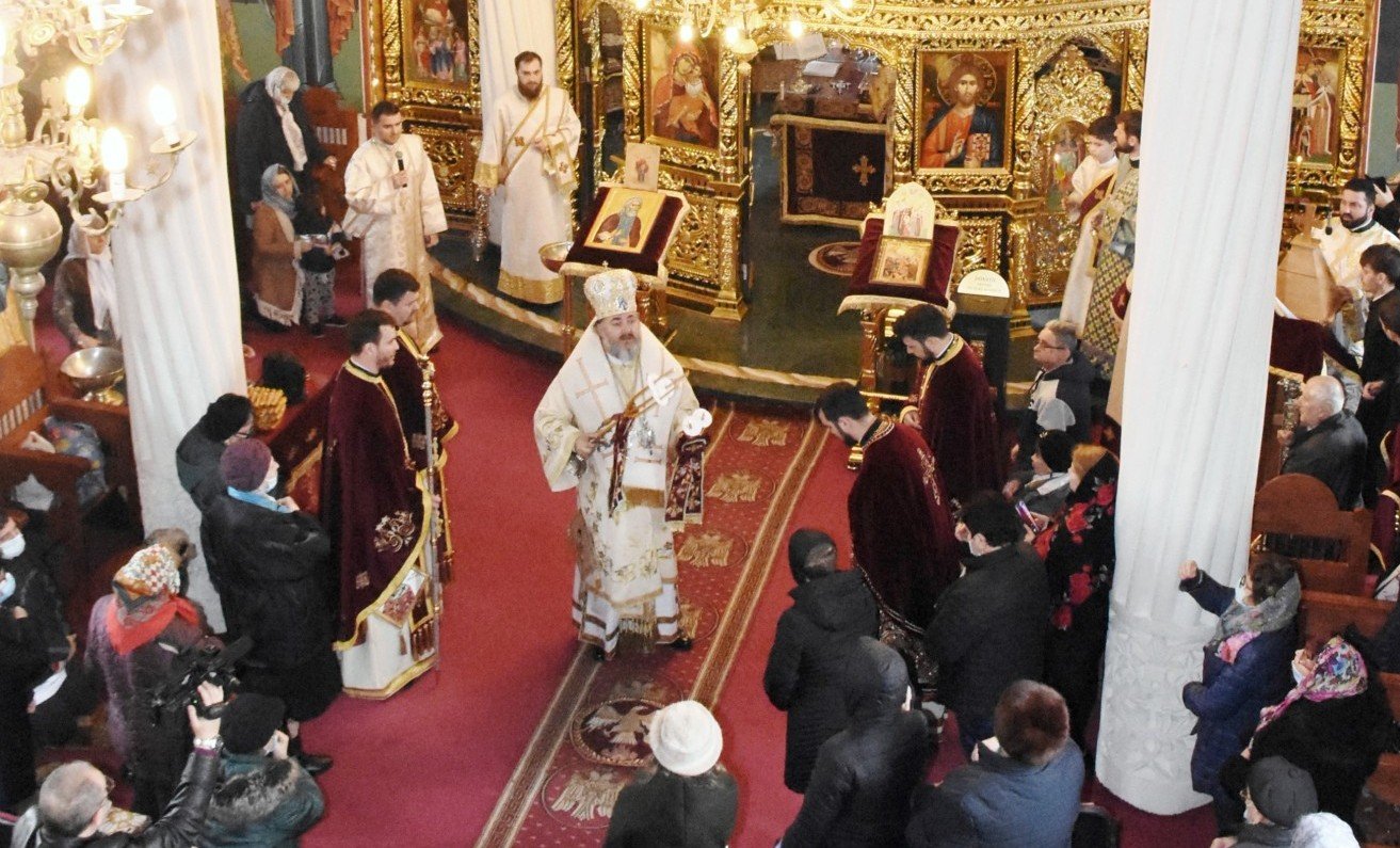 Slujiri și pregătiri pentru ajutorarea refugiaților în eparhii din Muntenia  204751