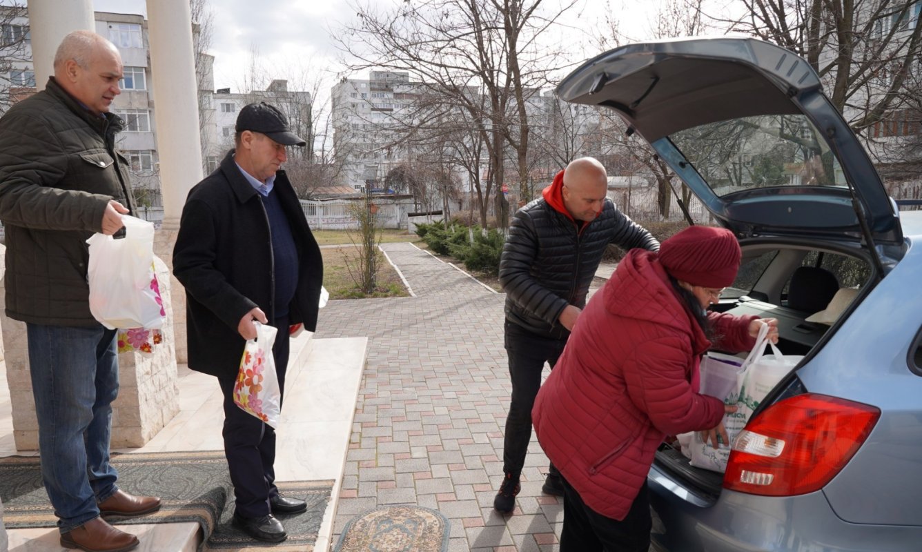 Slujiri și pregătiri pentru ajutorarea refugiaților în eparhii din Muntenia  204753