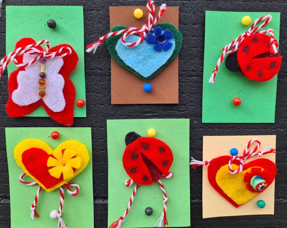 Mărțișorul, „fărâma de soare” a acestor zile grele 204903