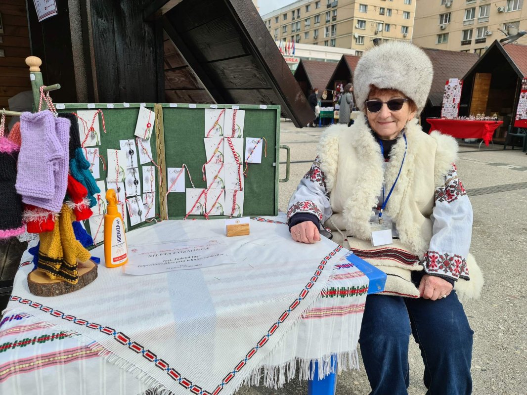 Mărțișorul, „fărâma de soare” a acestor zile grele 204906