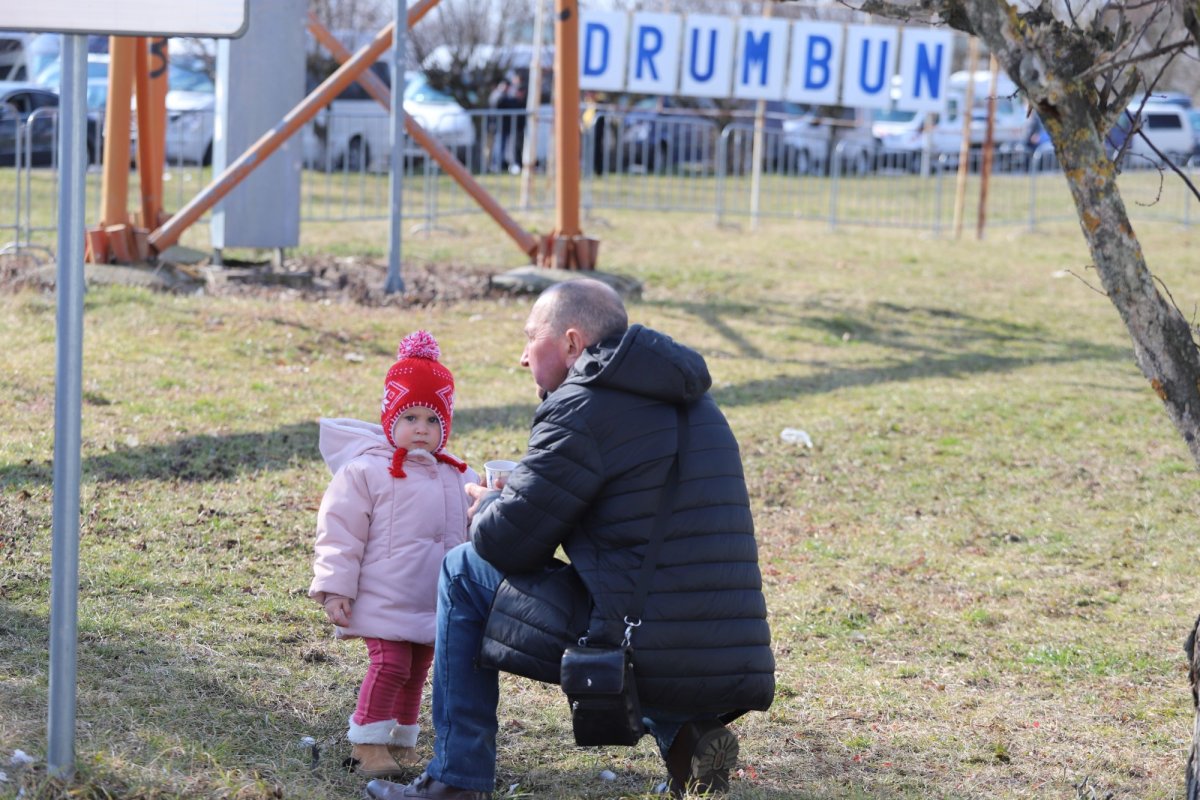 O zi printre refugiaţii din nordul ţării 204768