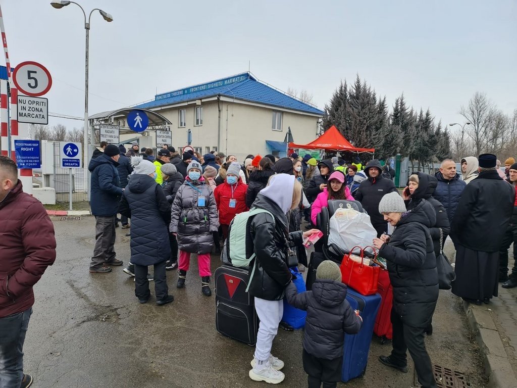 Ajutor oferit de Episcopia Maramureşului şi Sătmarului pentru refugiaţii din Ucraina 205083