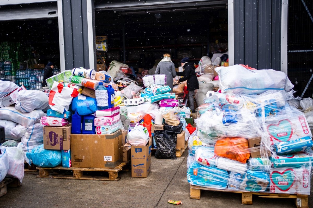 Un nou convoi umanitar a fost trimis către Ucraina 205357