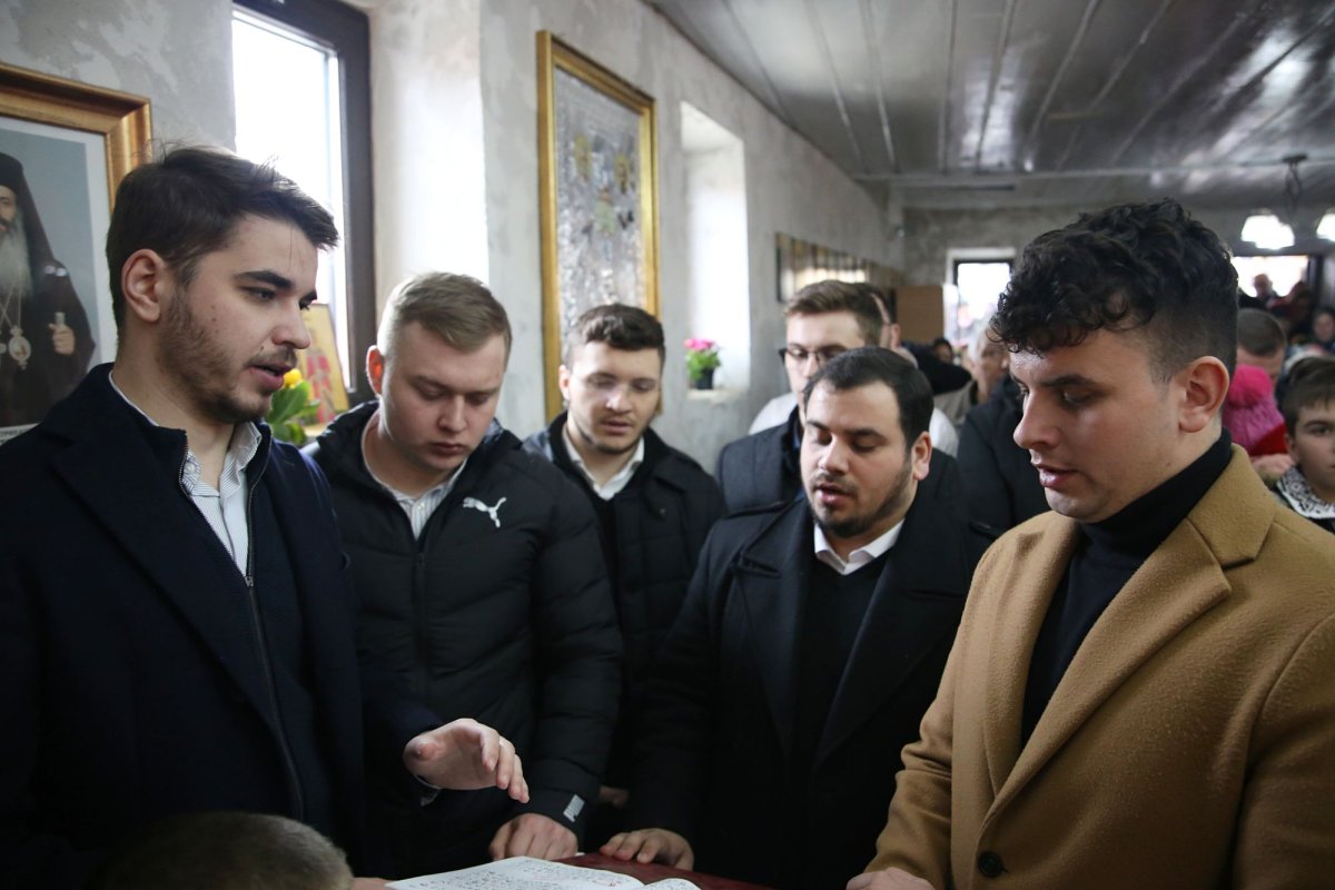 Sfințire de centru social în parohia ieșeană Frunziș 205401