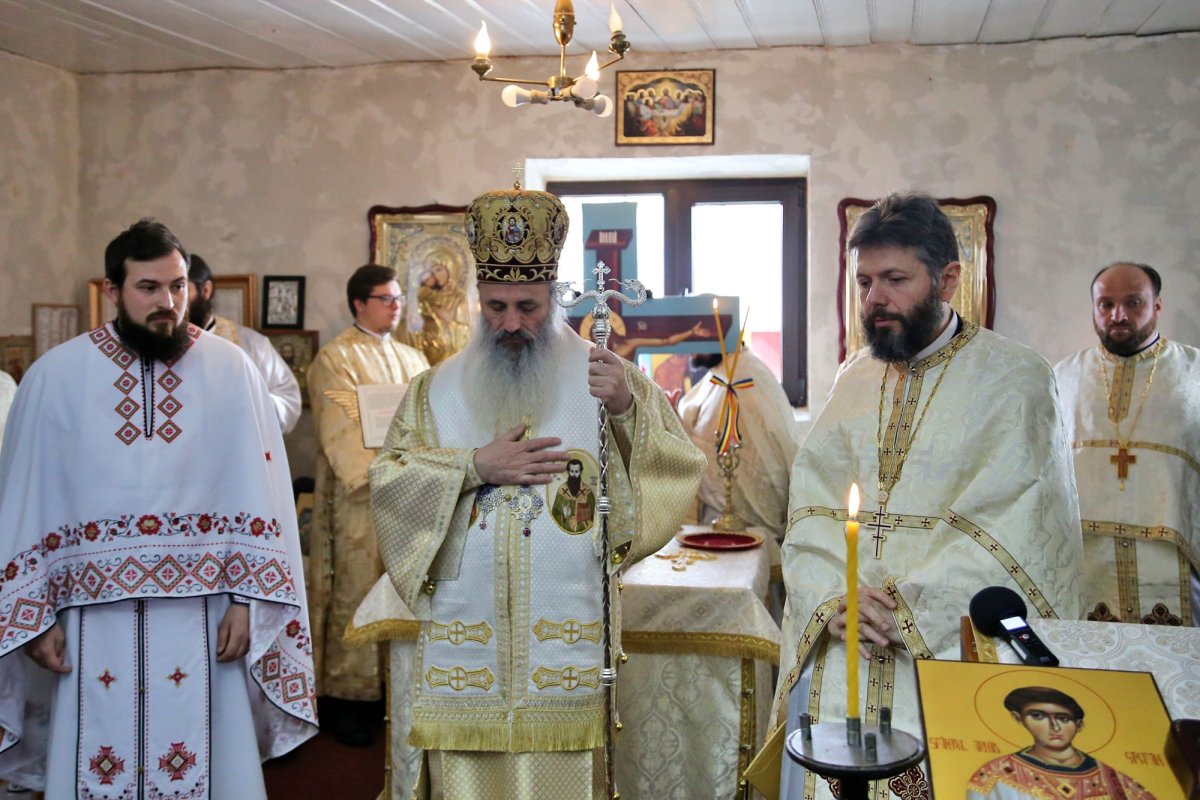 Sfințire de centru social în parohia ieșeană Frunziș 205403