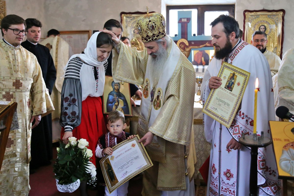 Sfințire de centru social în parohia ieșeană Frunziș 205405