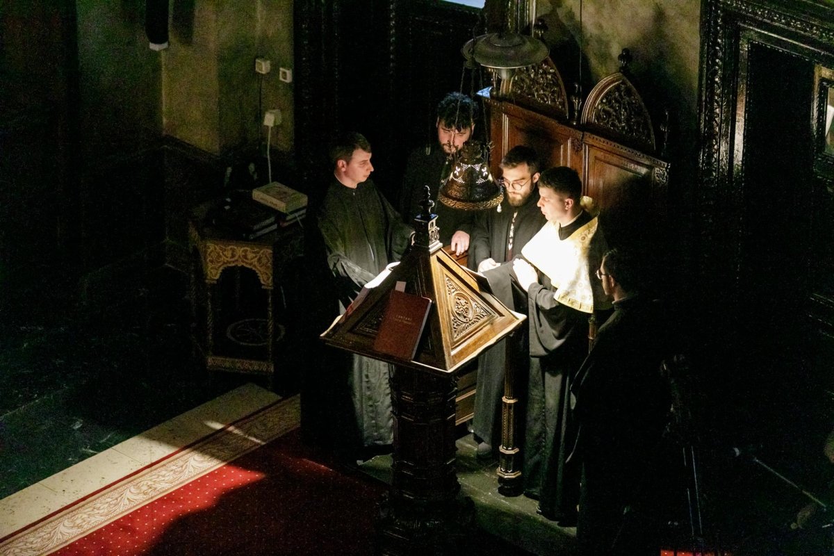 „Să fim cu gândul și cu toată lucrarea noastră uniți cu Dumnezeu” 205573