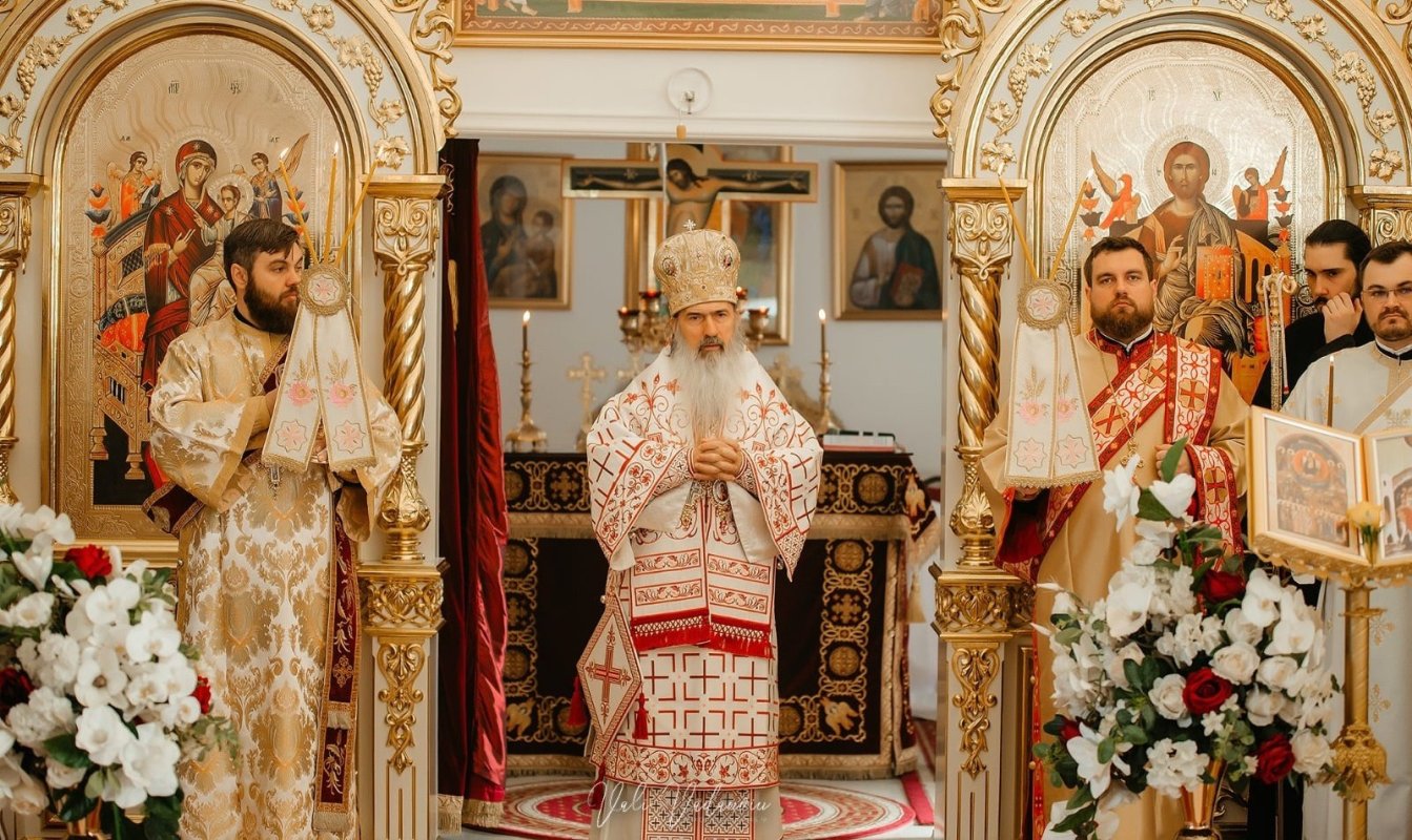 Slujiri și binecuvântări arhierești în eparhii din Muntenia și Dobrogea 205492