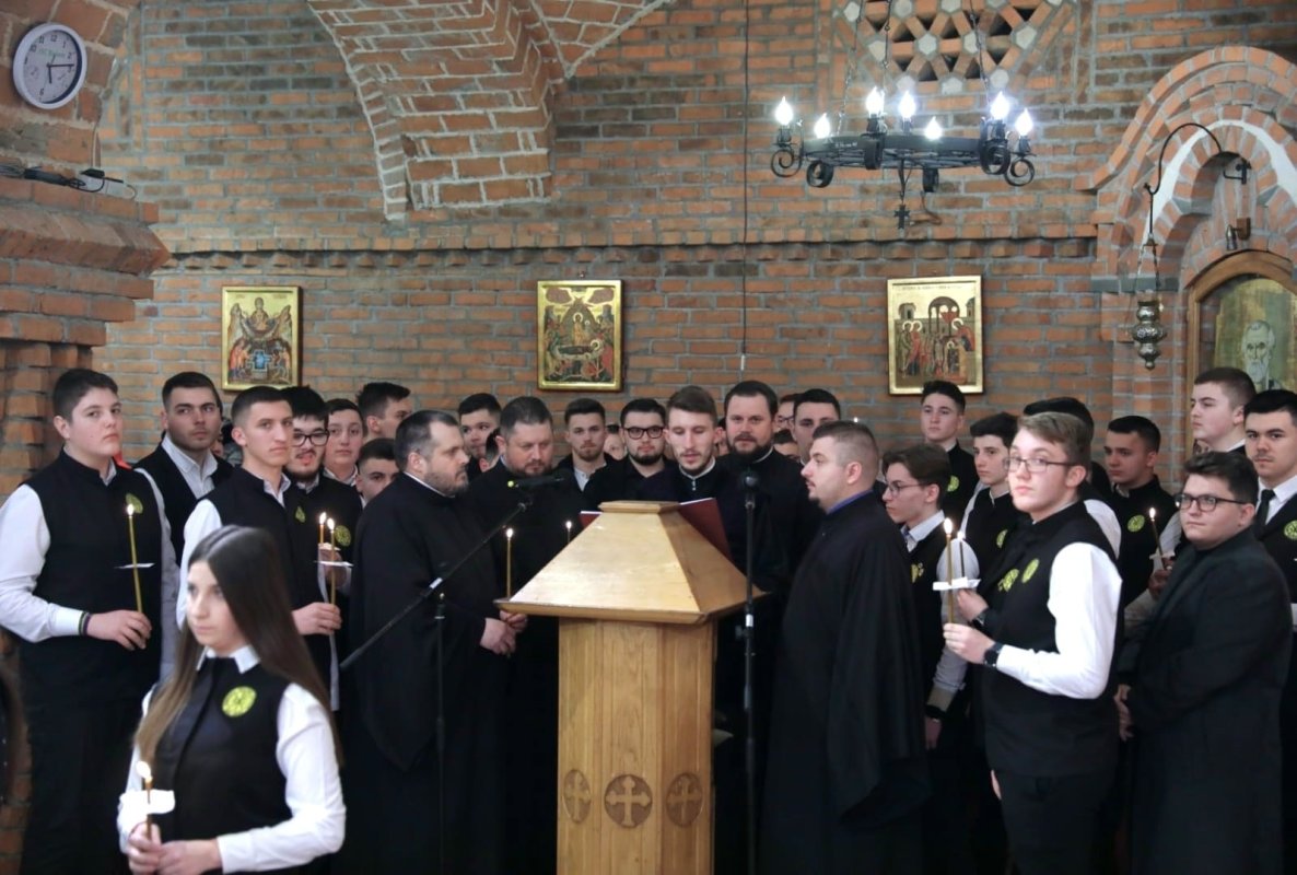 „Nimic cu rost nu se poate petrece fără rugăciune şi post” 205773