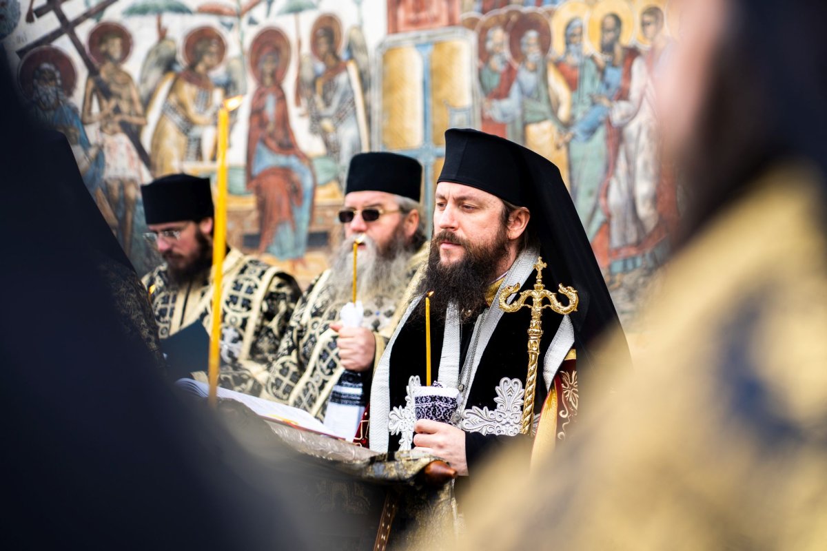 Prima stareță a Mănăstirii Voroneț a fost condusă pe ultimul drum pământesc 205902