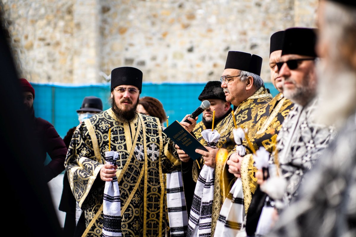 Prima stareță a Mănăstirii Voroneț a fost condusă pe ultimul drum pământesc 205905