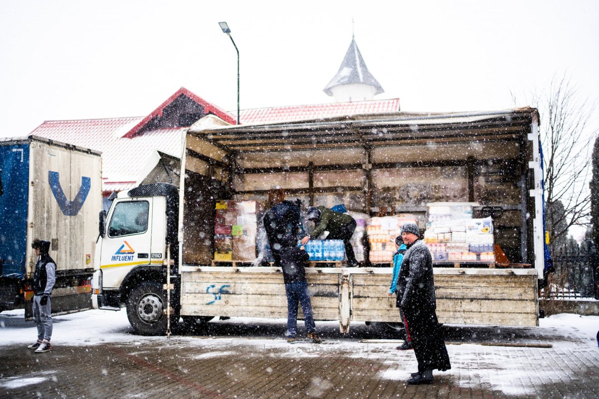 Arhiepiscopia Clujului a trimis peste 150 de tone de ajutoare în Ucraina 206297