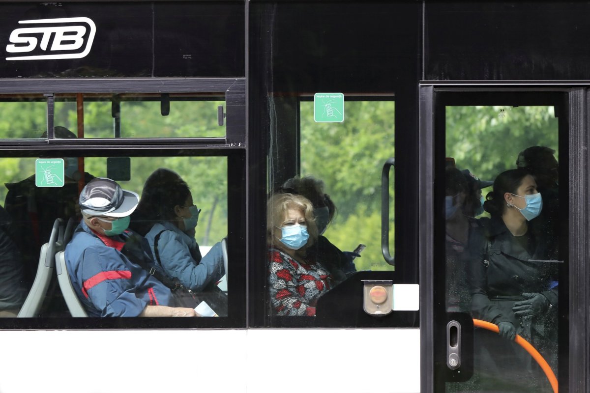 Regulile sanitare nu mai sunt obligatorii, dar sunt recomandate 205892