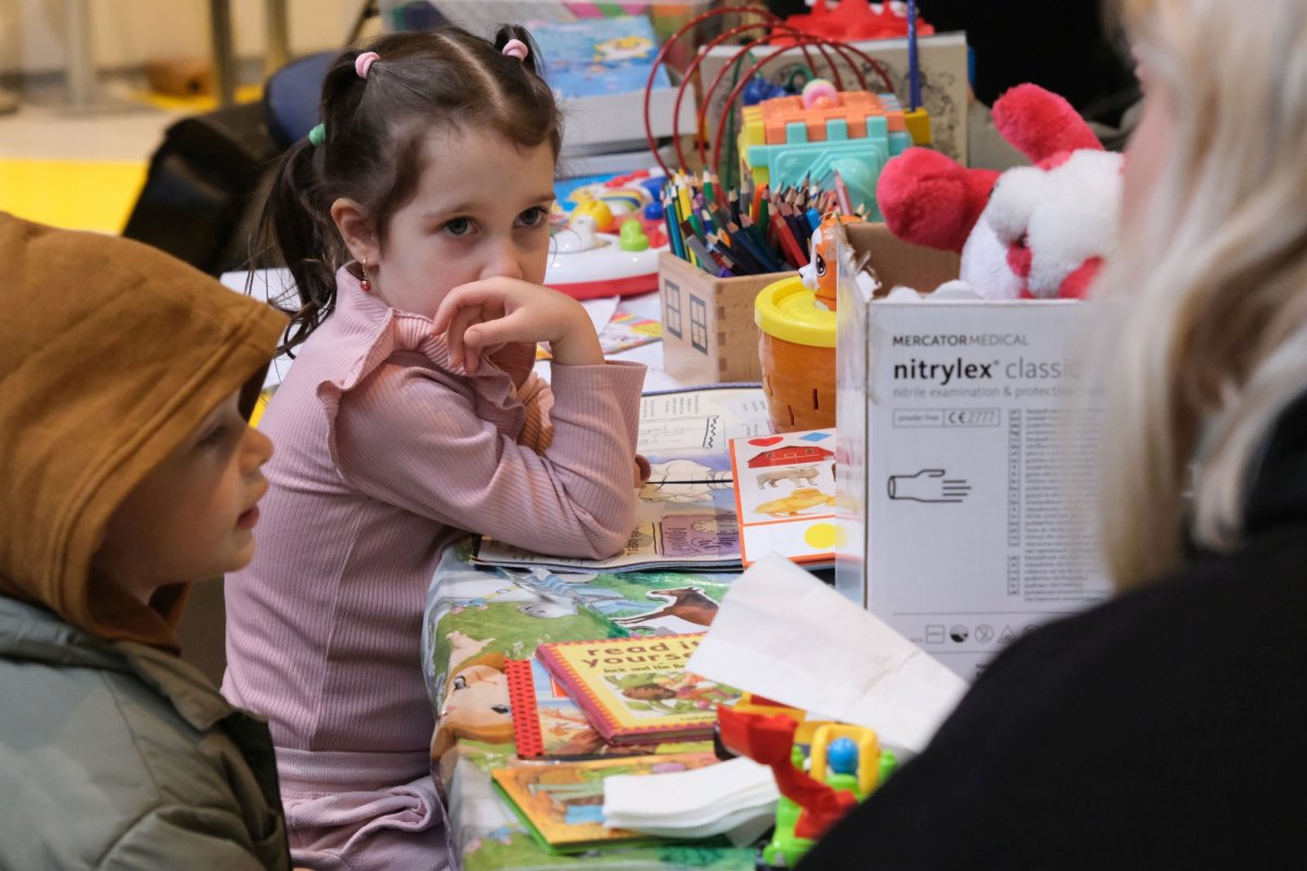 România își deschide școlile  și universitățile pentru copiii și tinerii ucraineni 205883