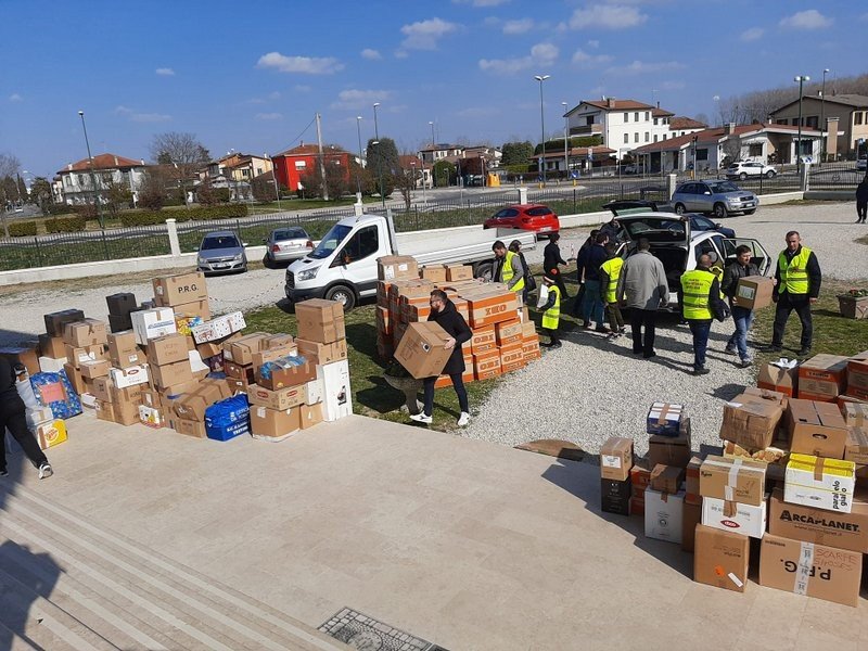 Rugăciune și filantropie în comunitățile românești de peste hotare 205964