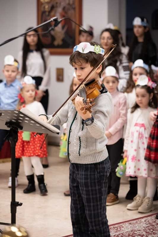 Rugăciune și filantropie în comunitățile românești de peste hotare 205968