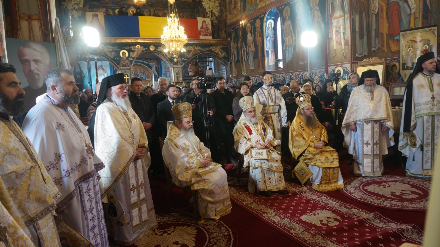 Sărbătorirea Sfântului Simeon Noul Teolog la biserica sa din Mănăstirea Cașin 206106