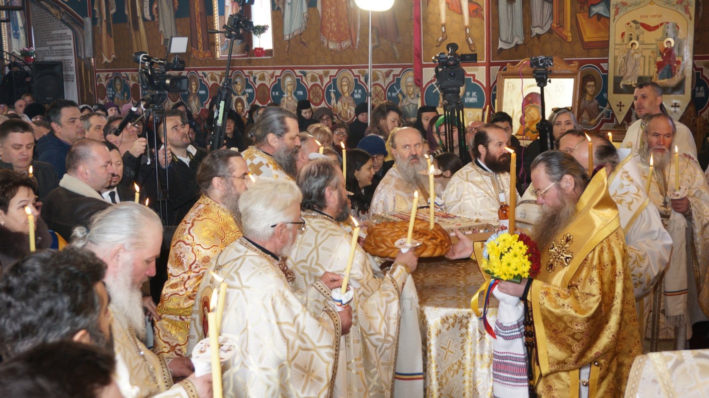 Sărbătorirea Sfântului Simeon Noul Teolog la biserica sa din Mănăstirea Cașin 206123