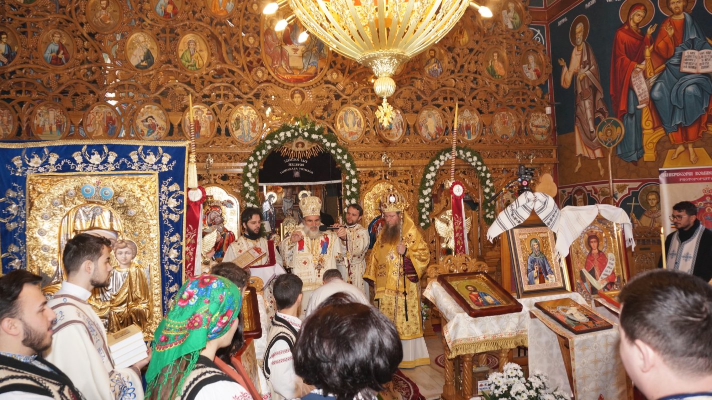 Sărbătorirea Sfântului Simeon Noul Teolog la biserica sa din Mănăstirea Cașin 206147
