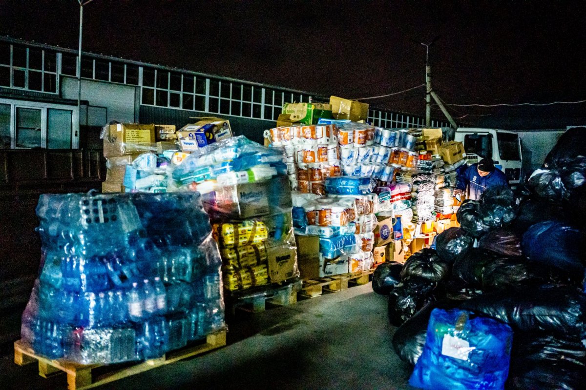 Un nou convoi umanitar din Arhiepiscopia Sucevei și Rădăuților a ajuns la Cernăuți 206200