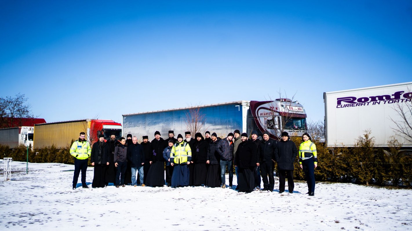 Un nou convoi umanitar din Arhiepiscopia Sucevei și Rădăuților a ajuns la Cernăuți 206202