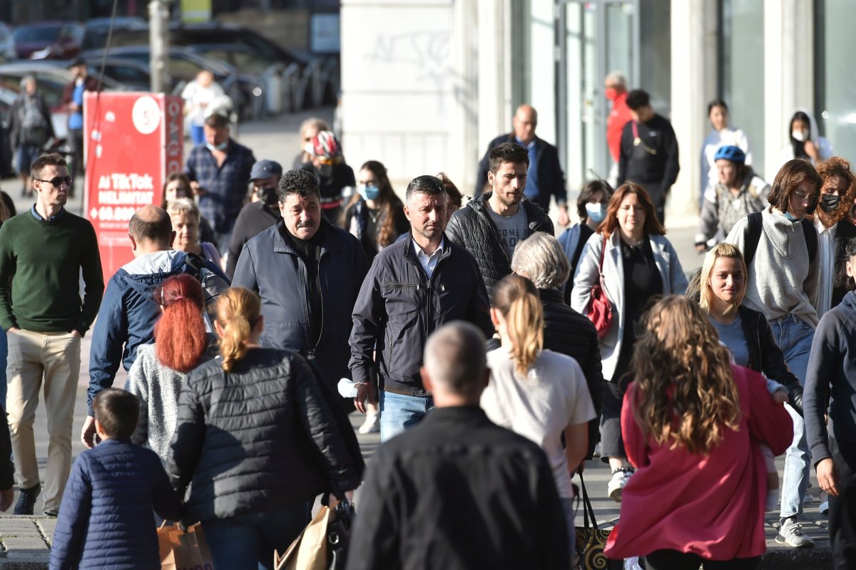 De azi începe autorecenzarea online 206307