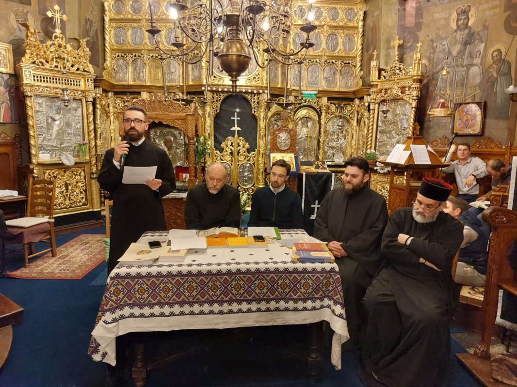 Seară duhovnicească despre teologia și personalitatea Sfântului Simeon Noul Teolog  206406