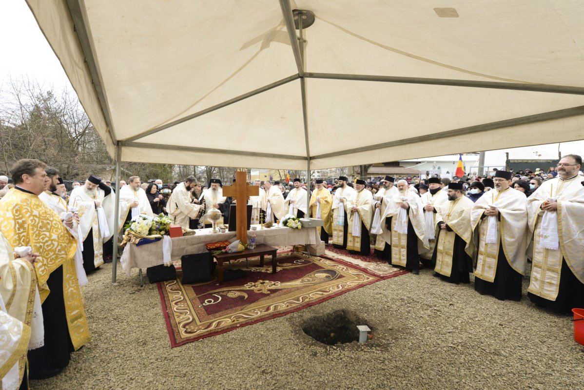 Piatră de temelie pentru o nouă biserică în municipiul Iași 206551