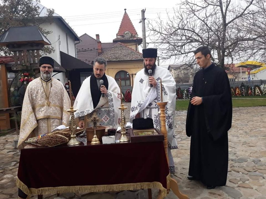 Biserica Ungureni, un dar istoric pentru viaţa duhovnicească a Băniei 206615